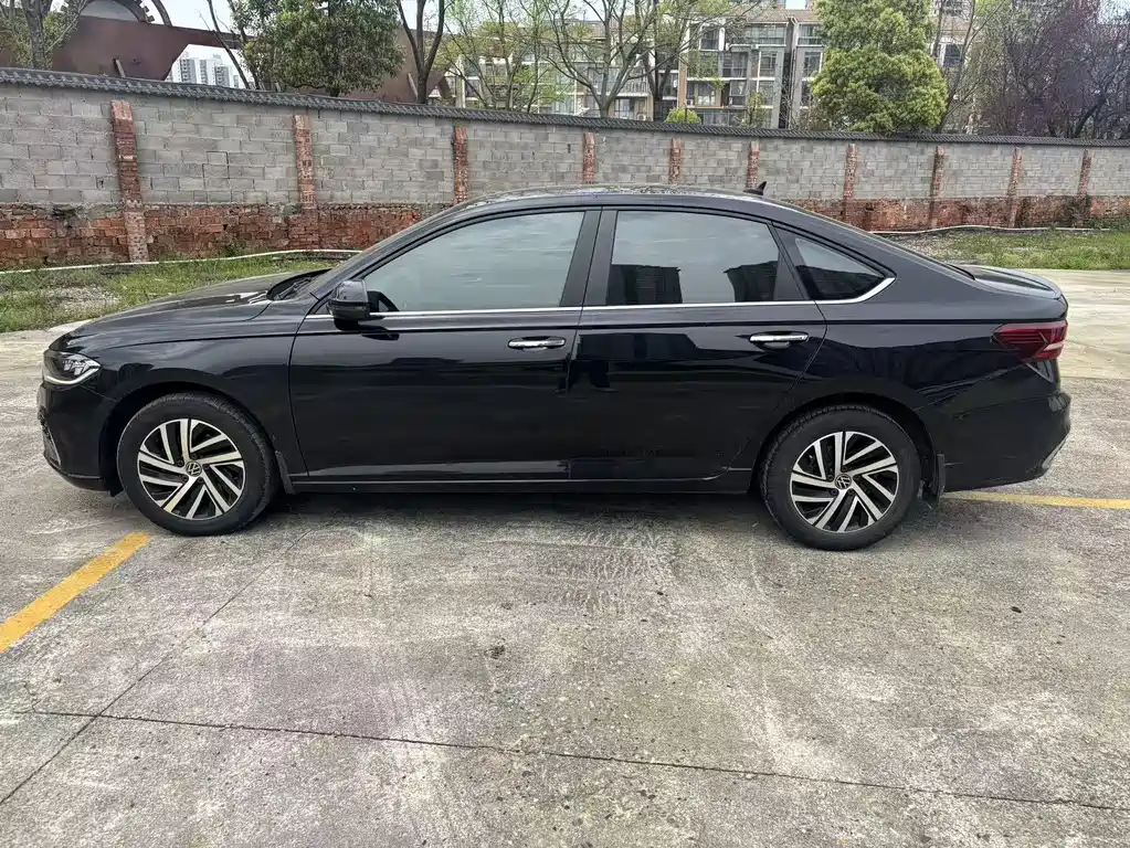 Volkswagen Lavida 2022