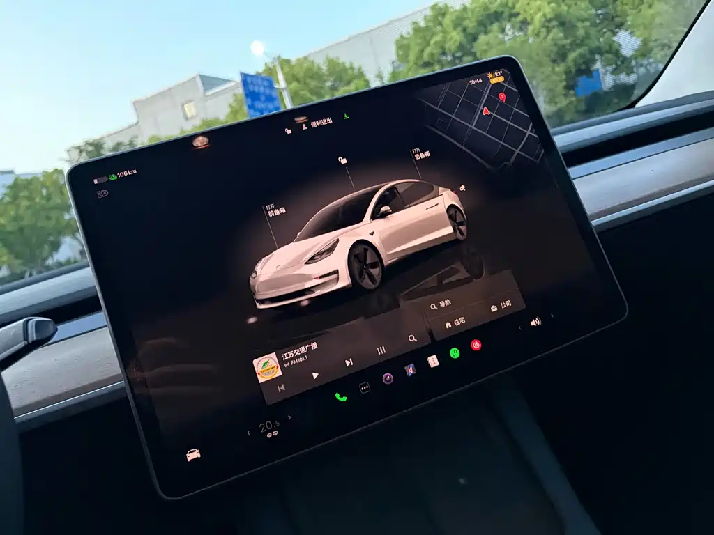 Tesla Model 3 2022