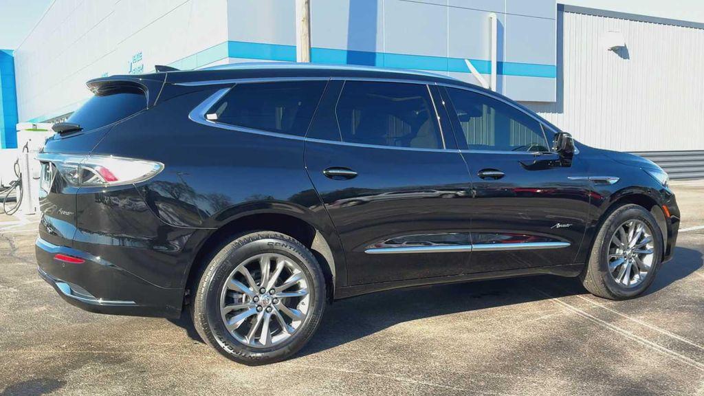 Buick Enclave 2024