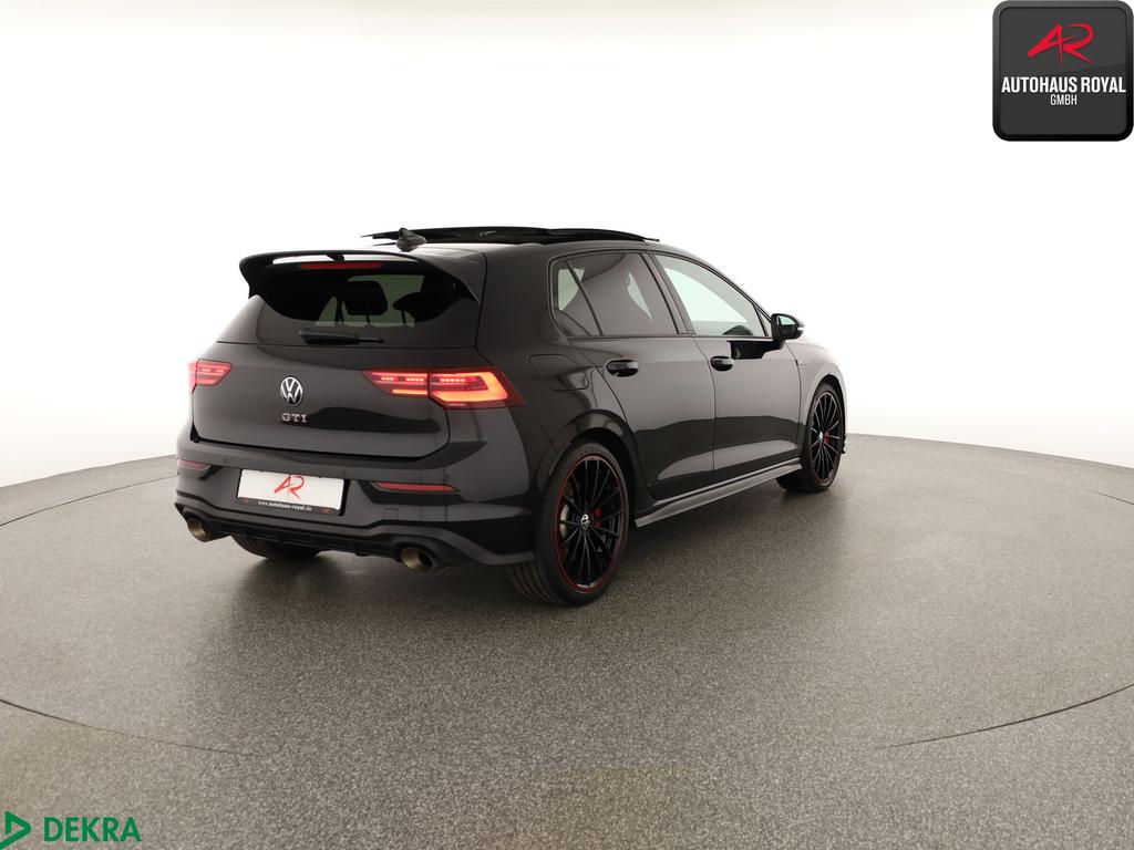 Volkswagen Golf 2024