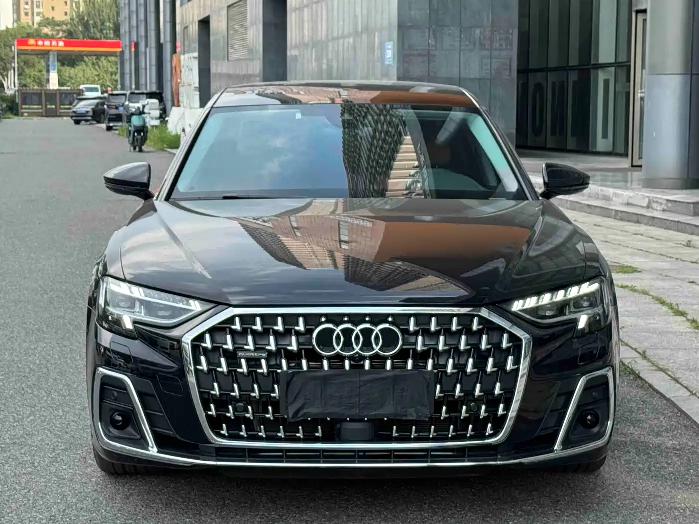 Audi A8 2025