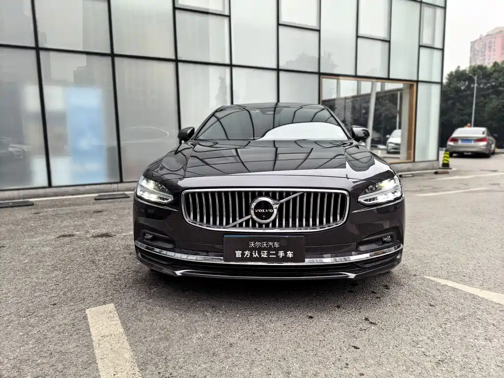 Volvo S90 2023