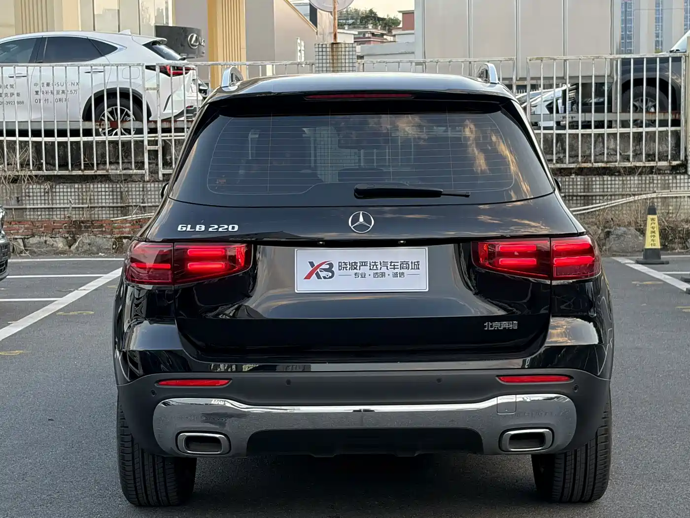Mercedes-Benz GLB 2025