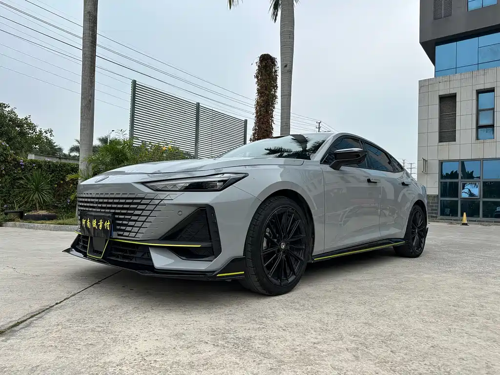 Changan UNI-V 2022
