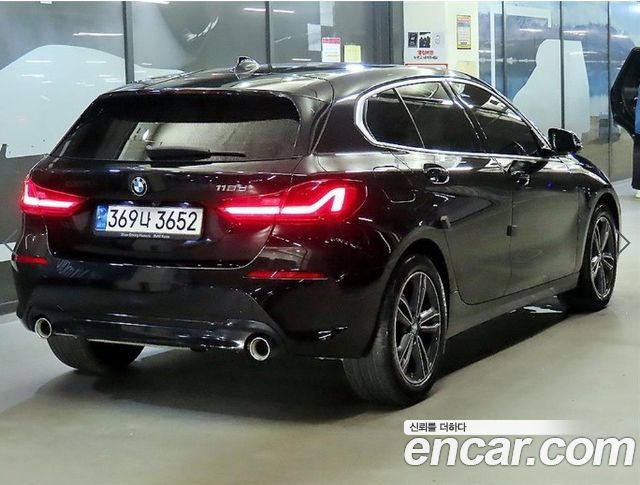 BMW 1 серии 2021