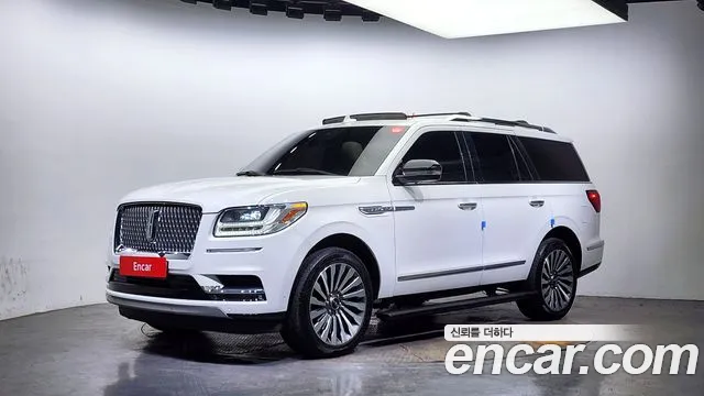 Lincoln Navigator 2021