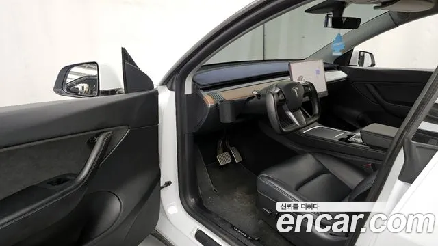 Tesla Model Y 2021
