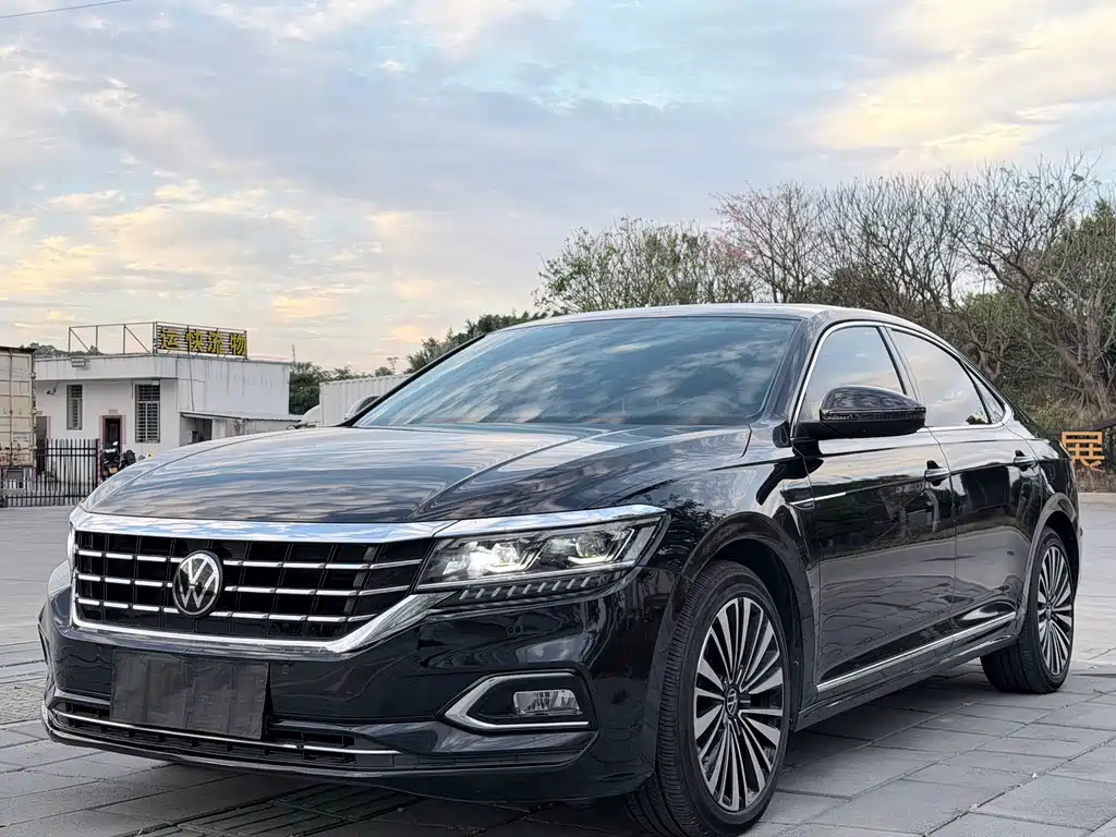 Volkswagen Passat 2021