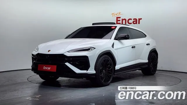 Lamborghini Urus 2025