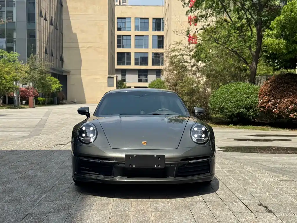Porsche 911 2023