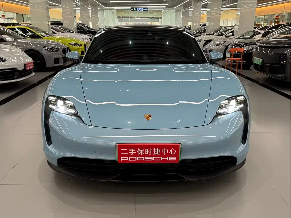 Porsche Taycan 2021