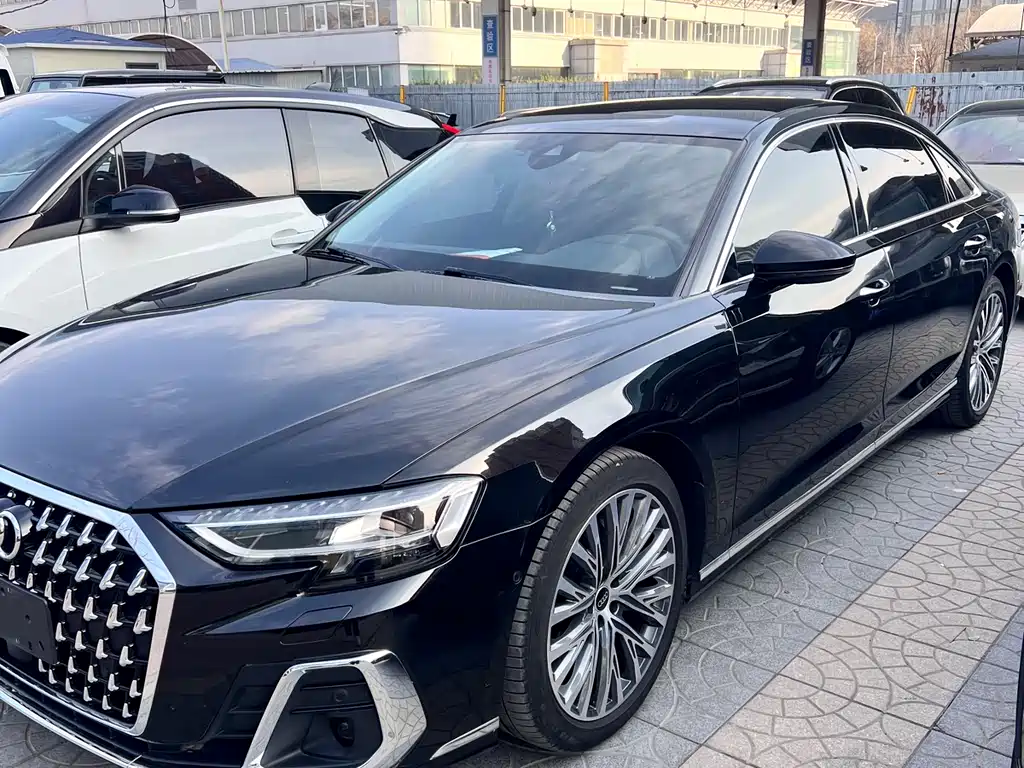 Audi A8 2023