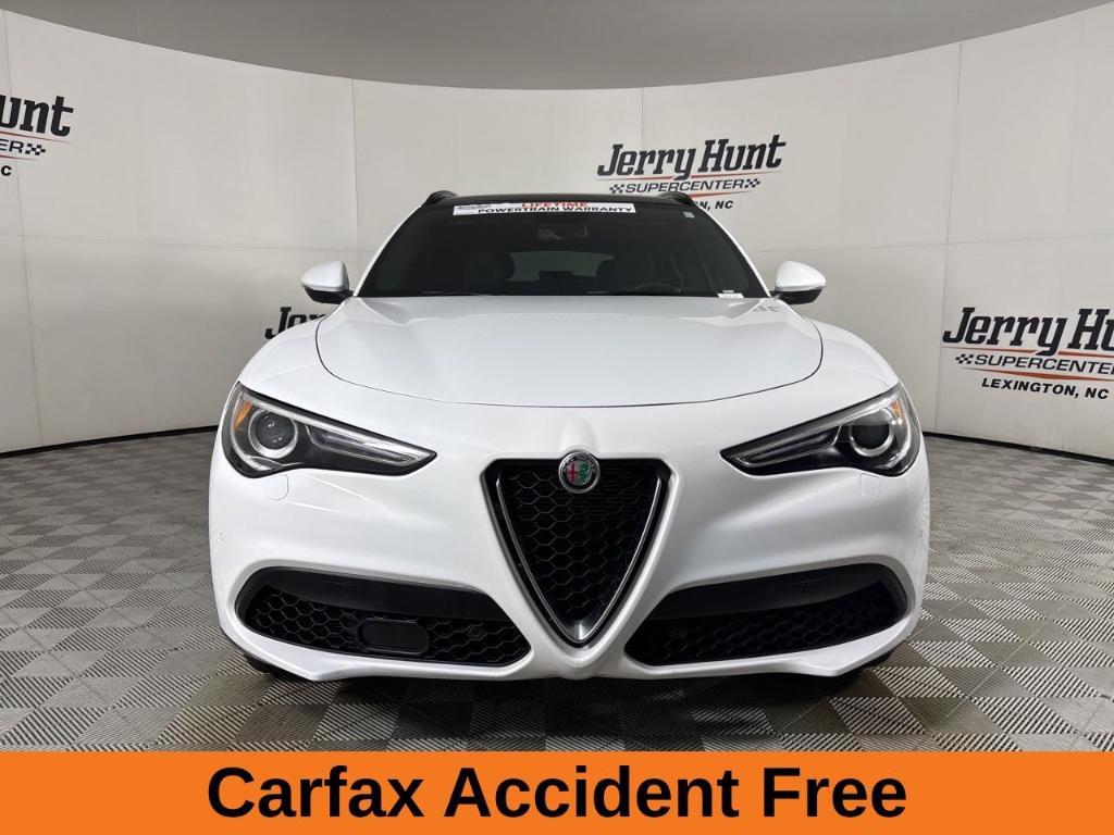 Alfa Romeo Stelvio 2023