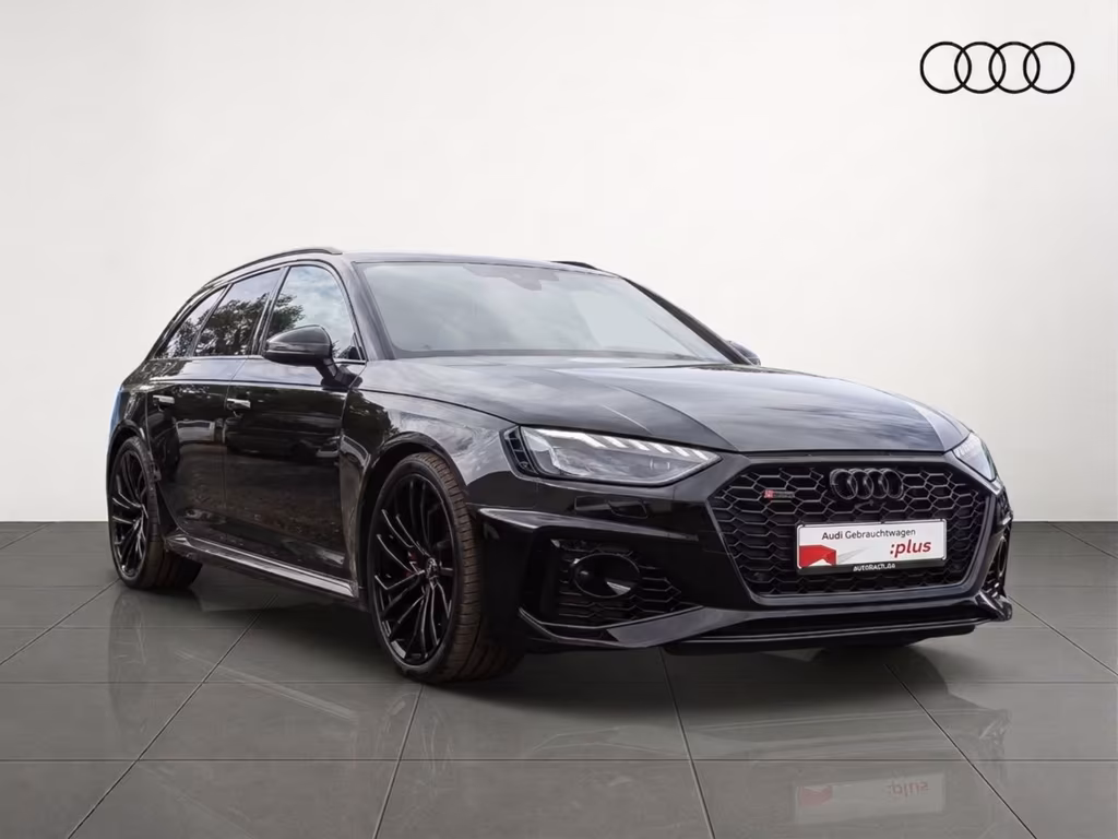 Audi RS4 2024