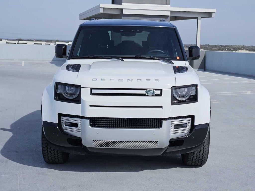 Land Rover Defender 2025