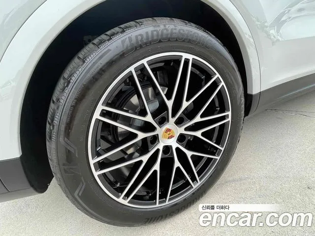 Porsche Cayenne 2024