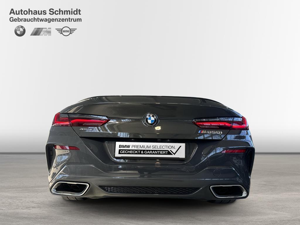 BMW M850 2023