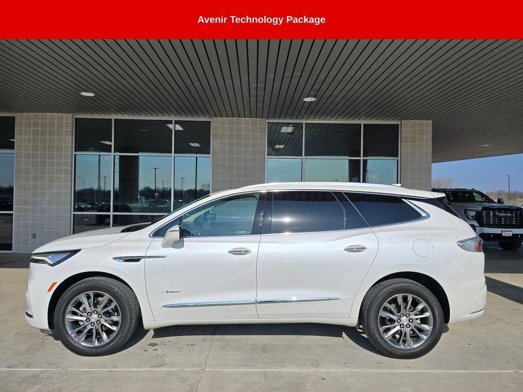 Buick Enclave 2022