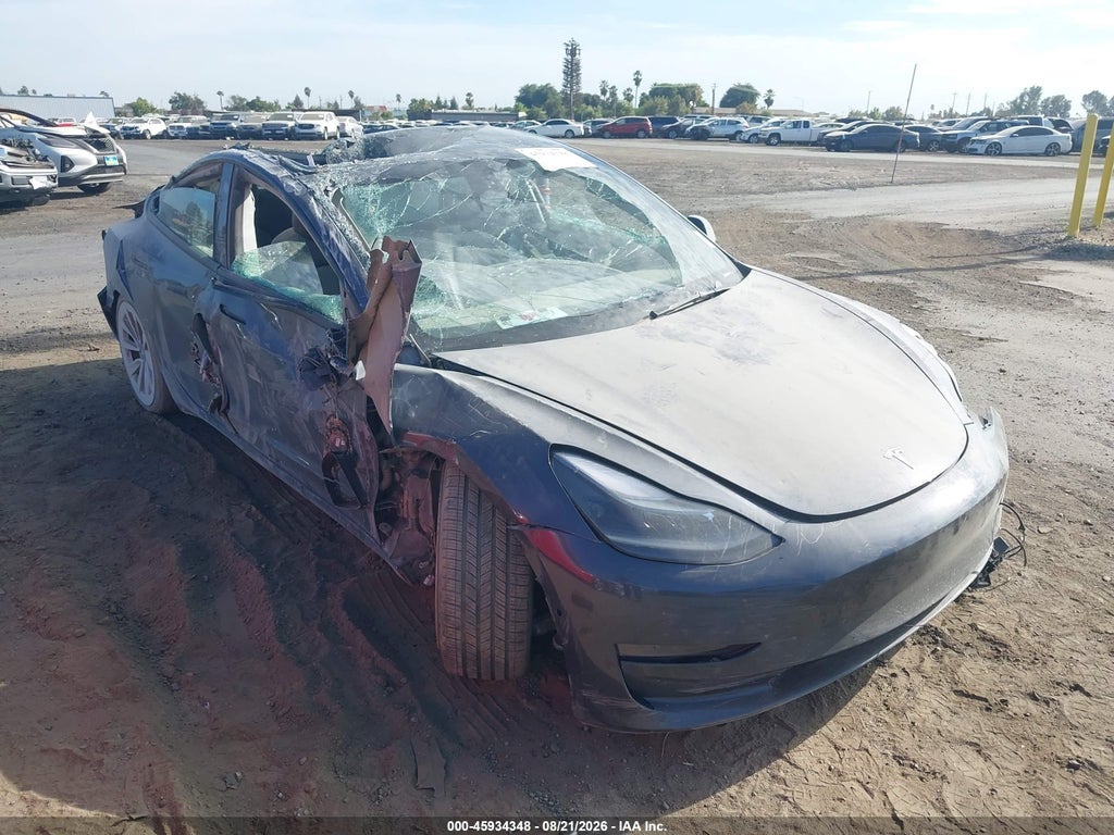 Tesla Model 3 2022