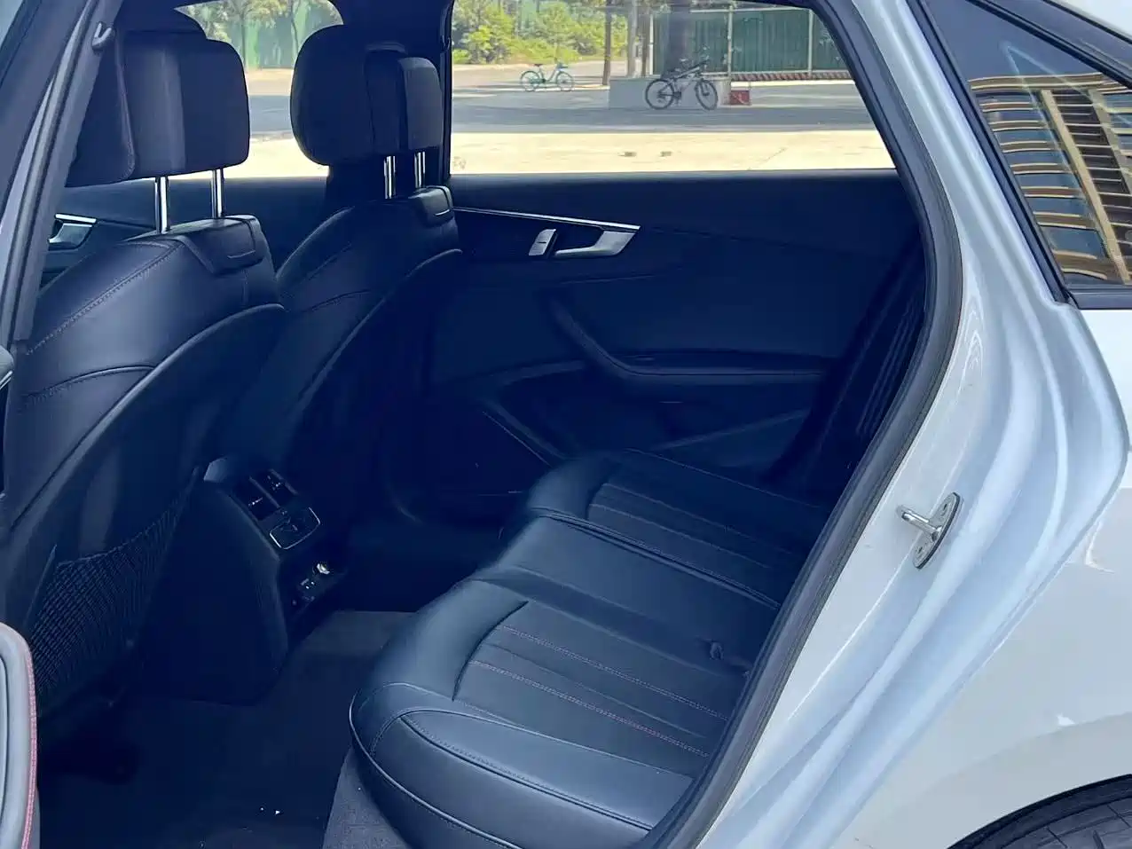 Audi A4 2025