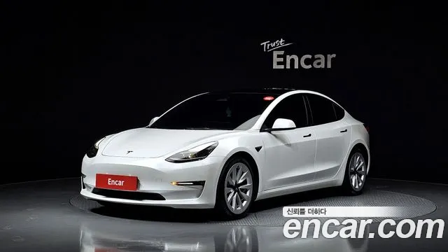 Tesla Model 3 2022