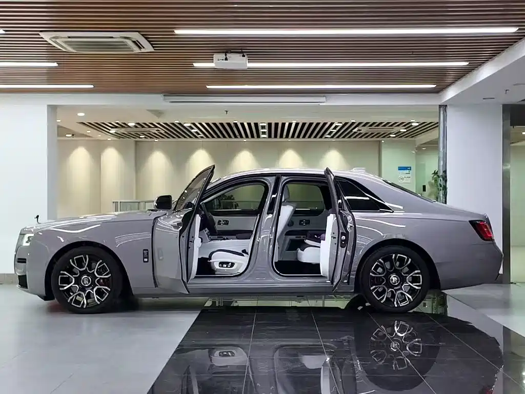 Rolls-Royce Ghost 2024