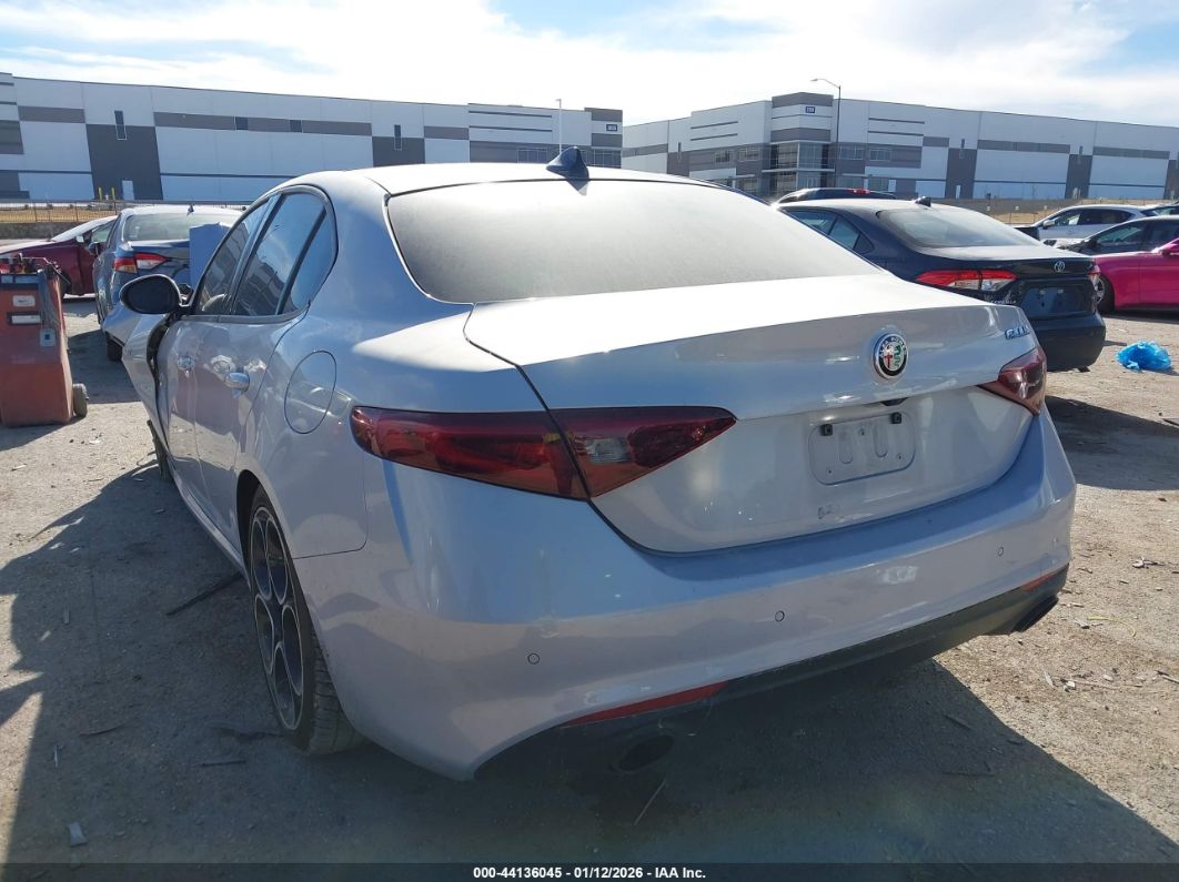 Alfa Romeo Giulia 2022