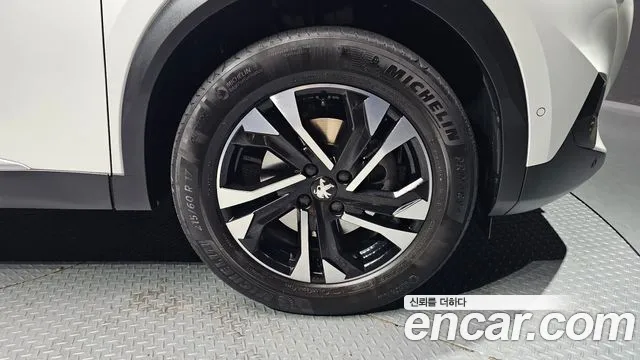 Peugeot 2008 2021