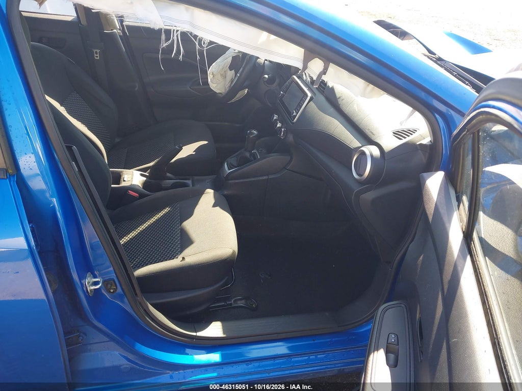 Nissan Versa 2021
