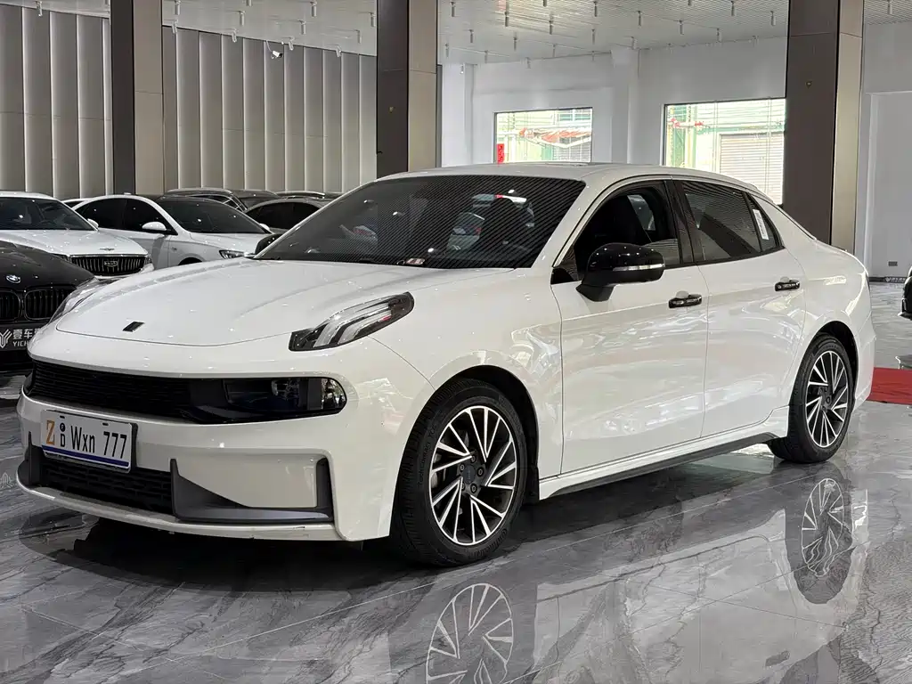 Lynk & Co 03 2022