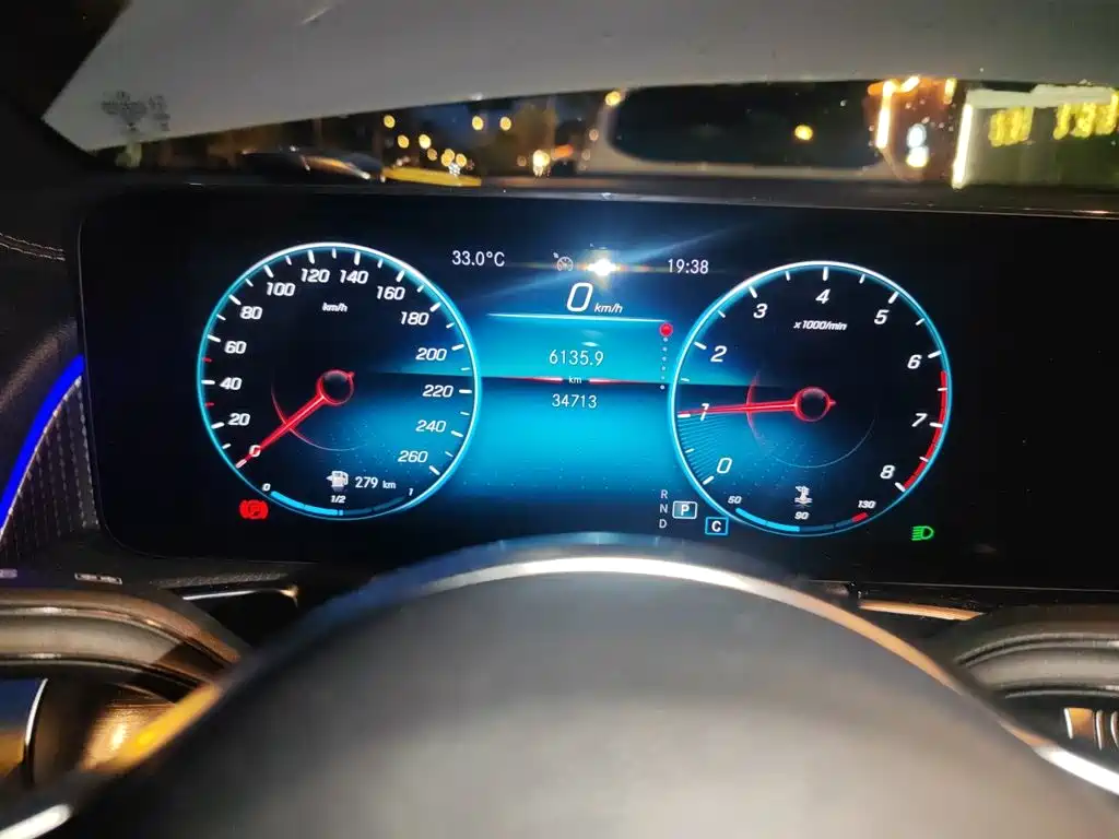 Mercedes-Benz GLB 2021