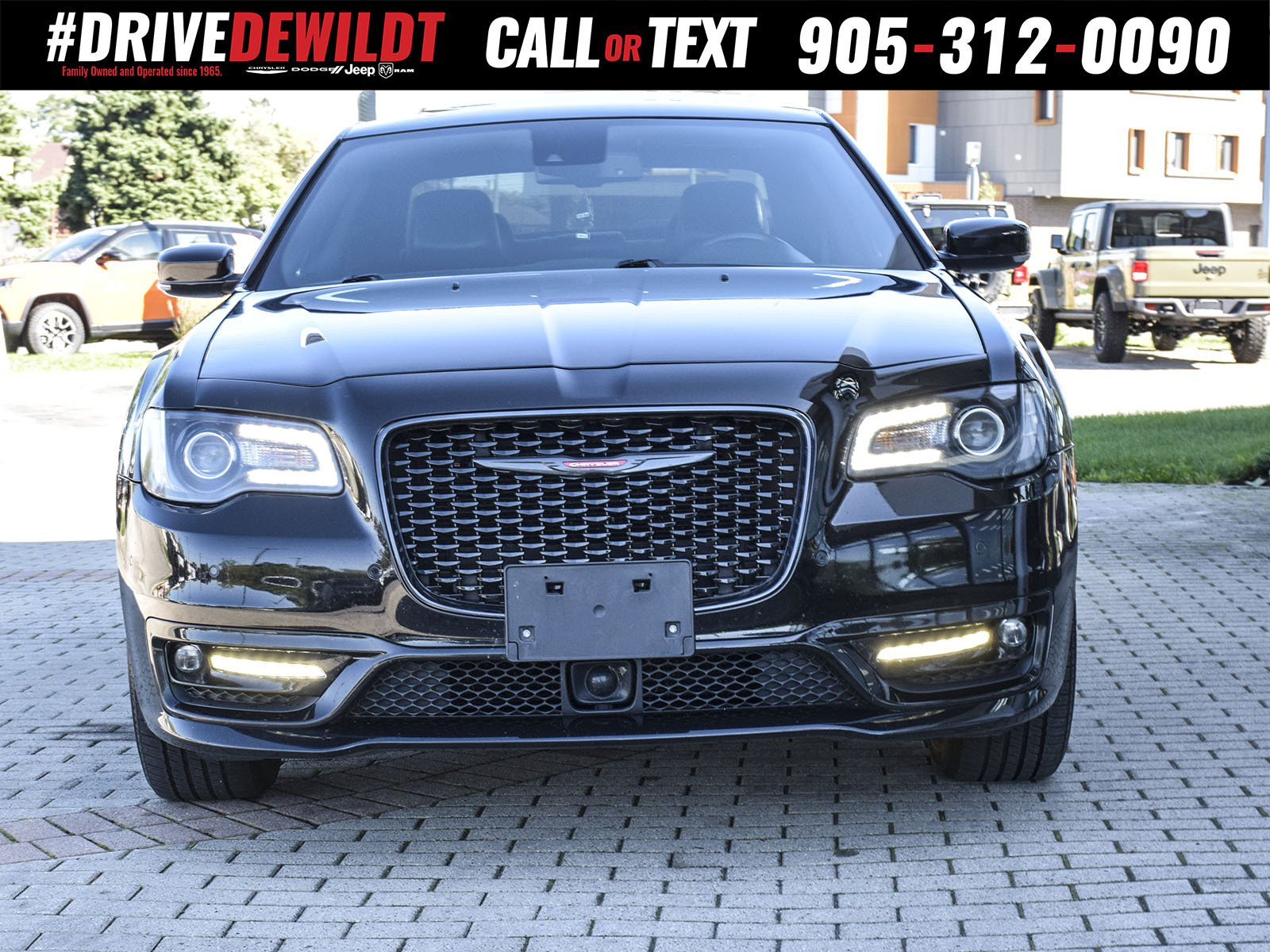 Chrysler 300 2021