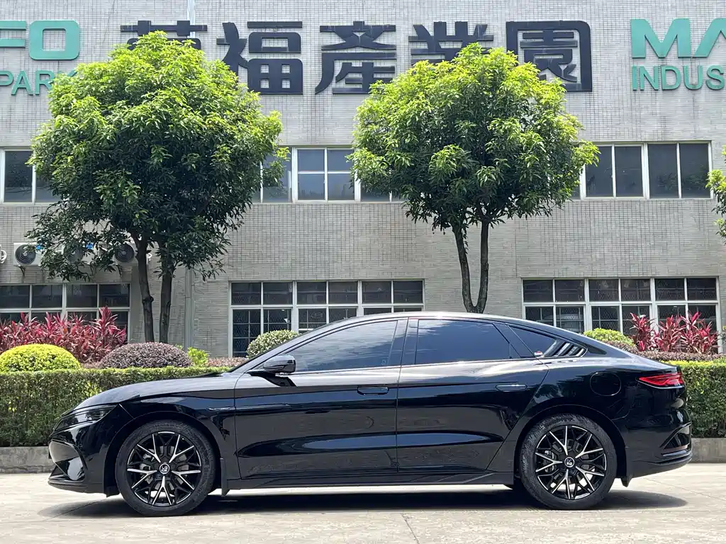 BYD Han 2024