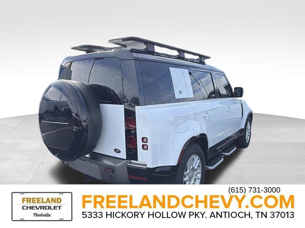 Land Rover Defender 2022
