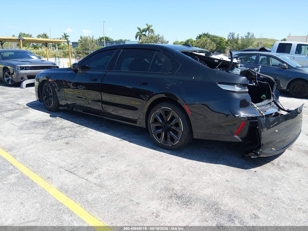 BMW 740 2026
