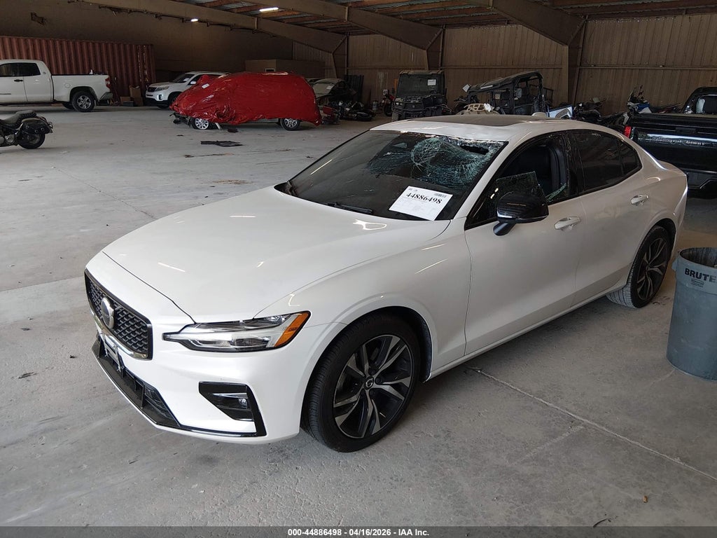 Volvo S60 2024