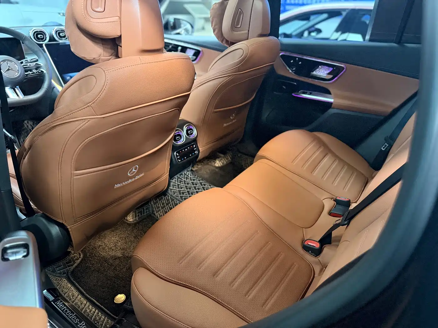 Mercedes-Benz GLC 2025