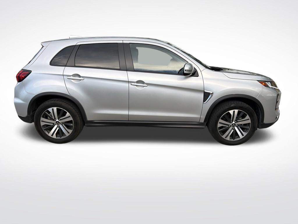 Mitsubishi Outlander Sport 2024