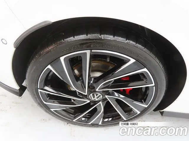 Volkswagen Golf 2024
