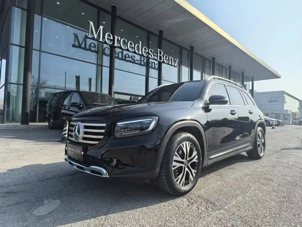 Mercedes-Benz GLB 2025