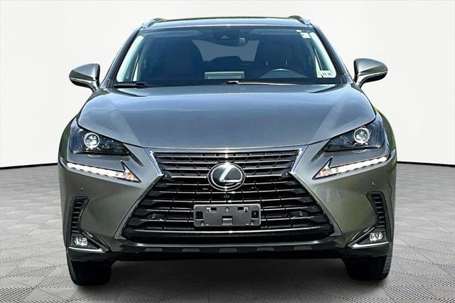 Lexus NX 300 2021