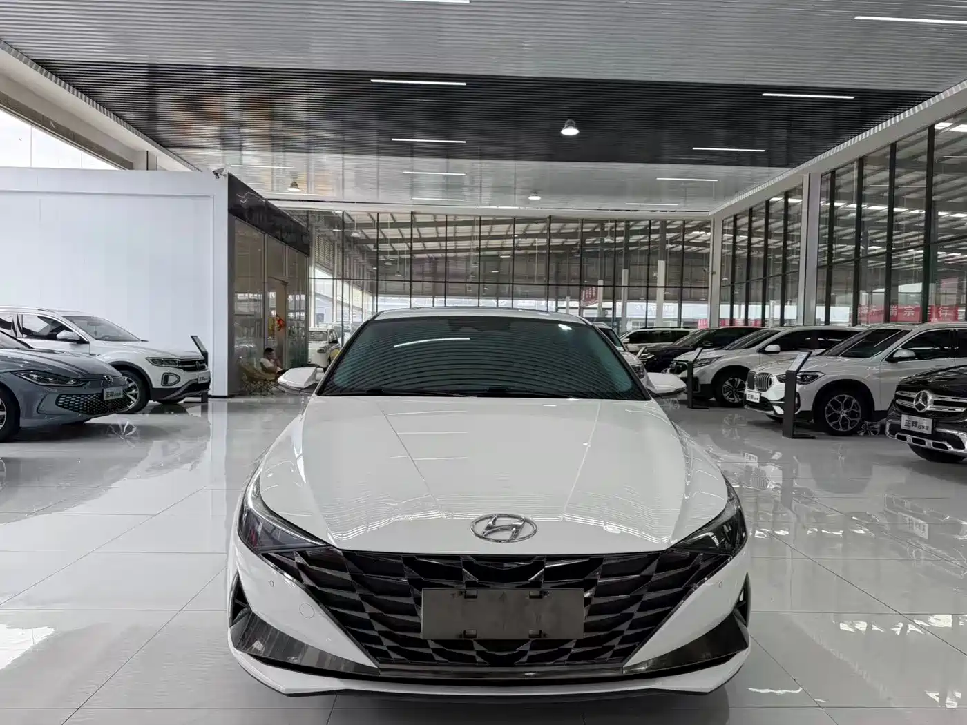 Hyundai Elantra 2022