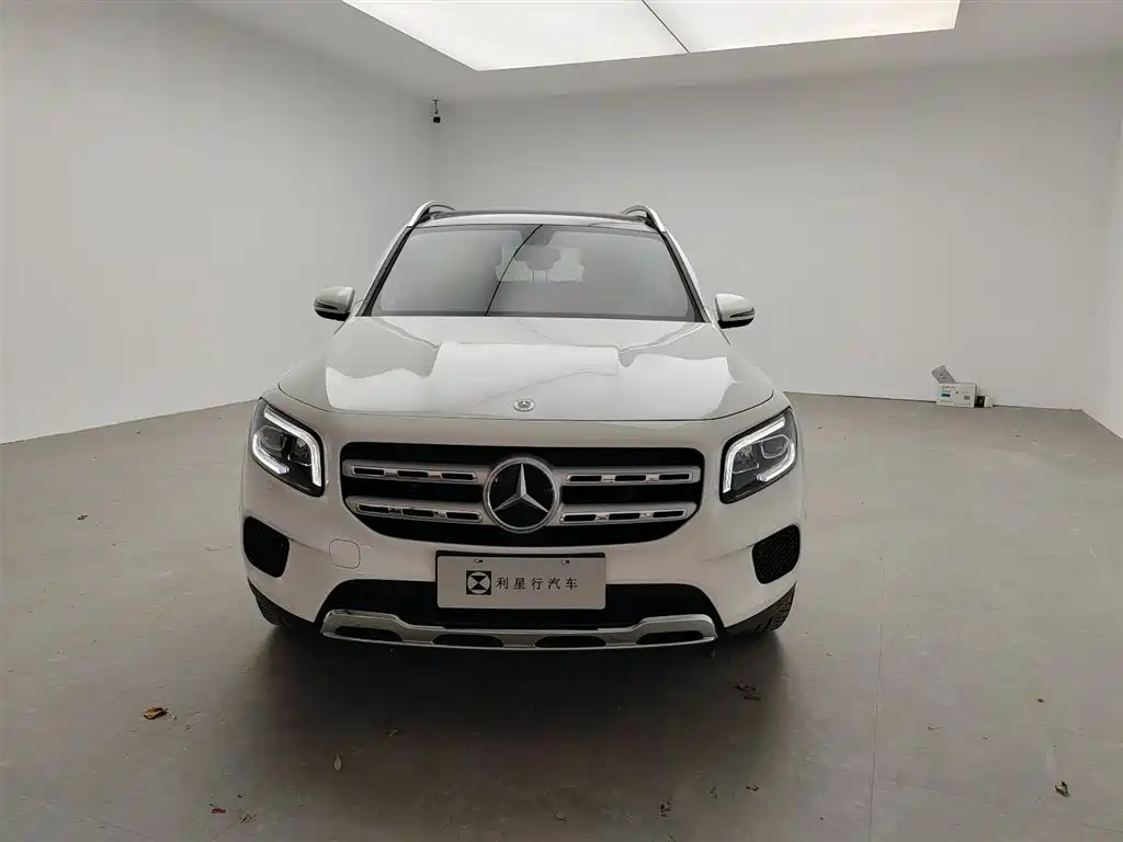 Mercedes-Benz GLB 2026