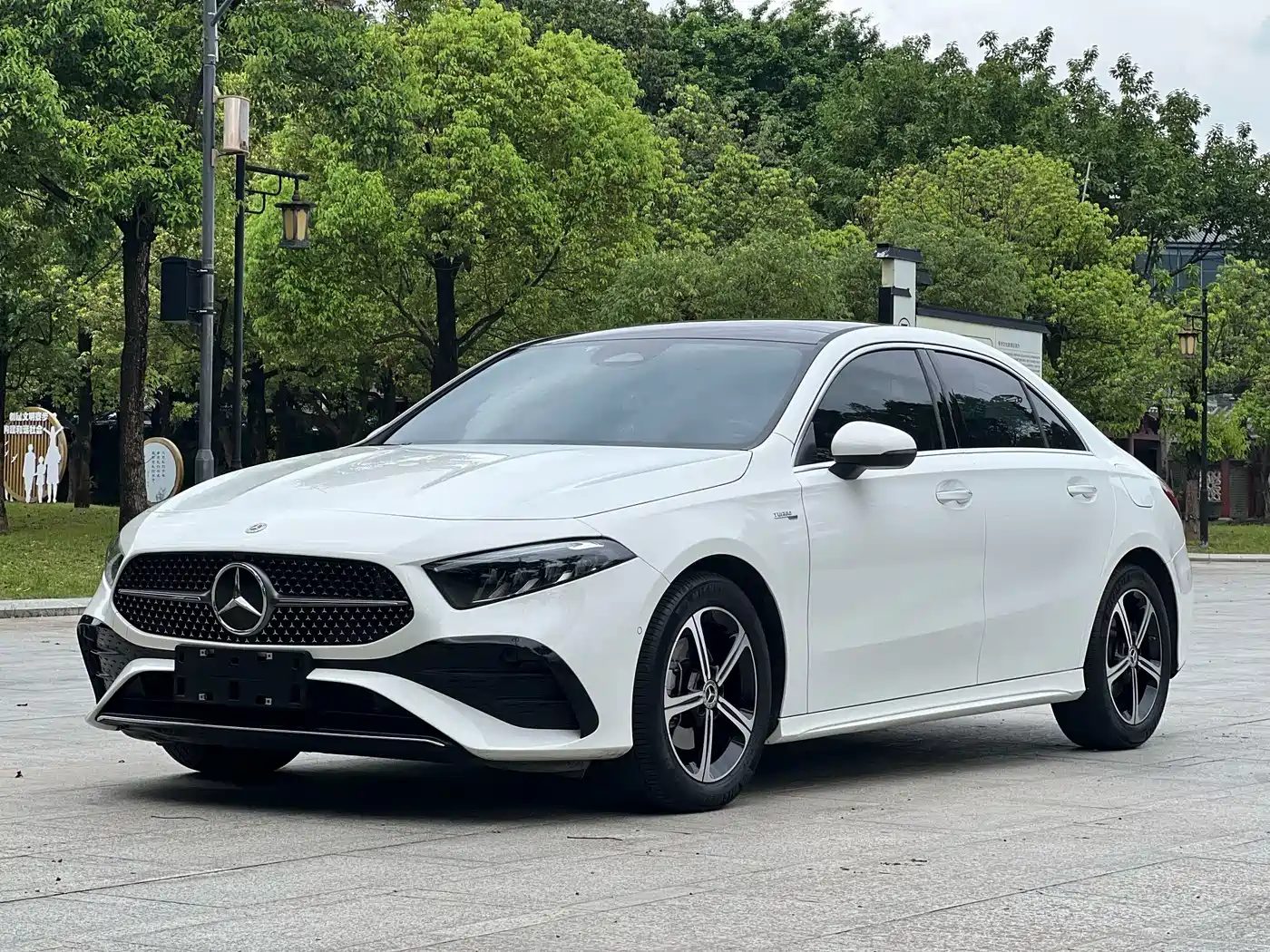 Mercedes-Benz A-Класс 2024