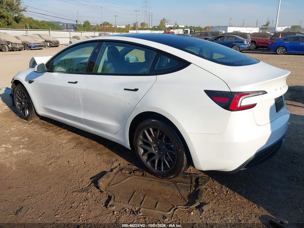 Tesla Model 3 2025