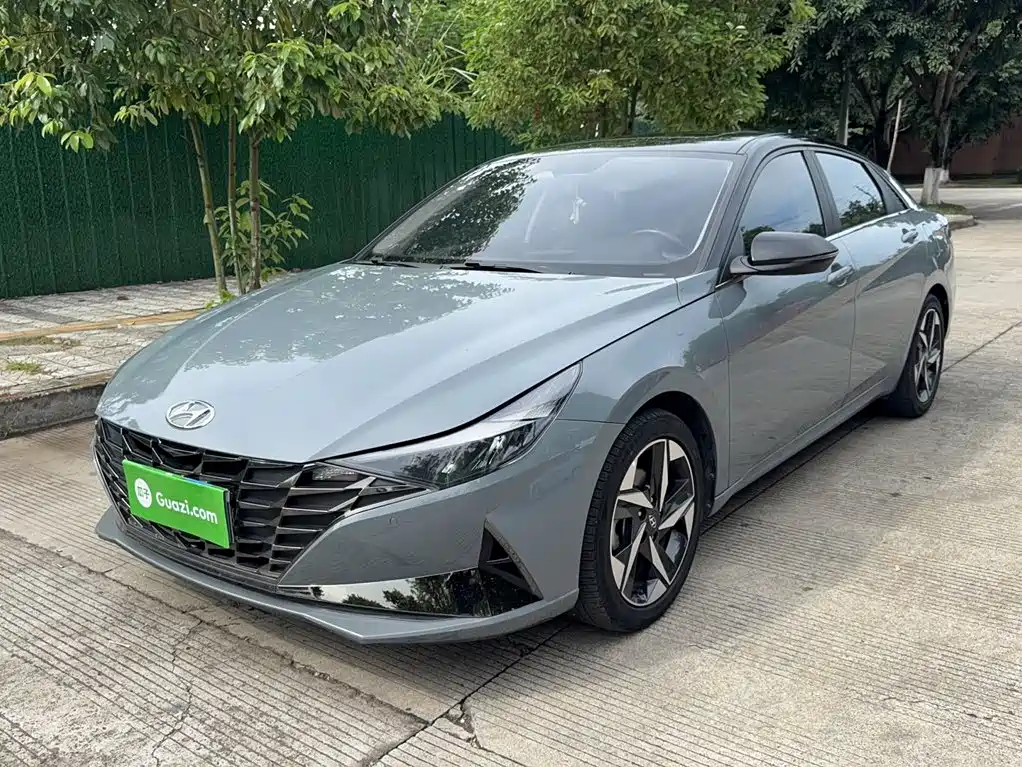 Hyundai Elantra 2021