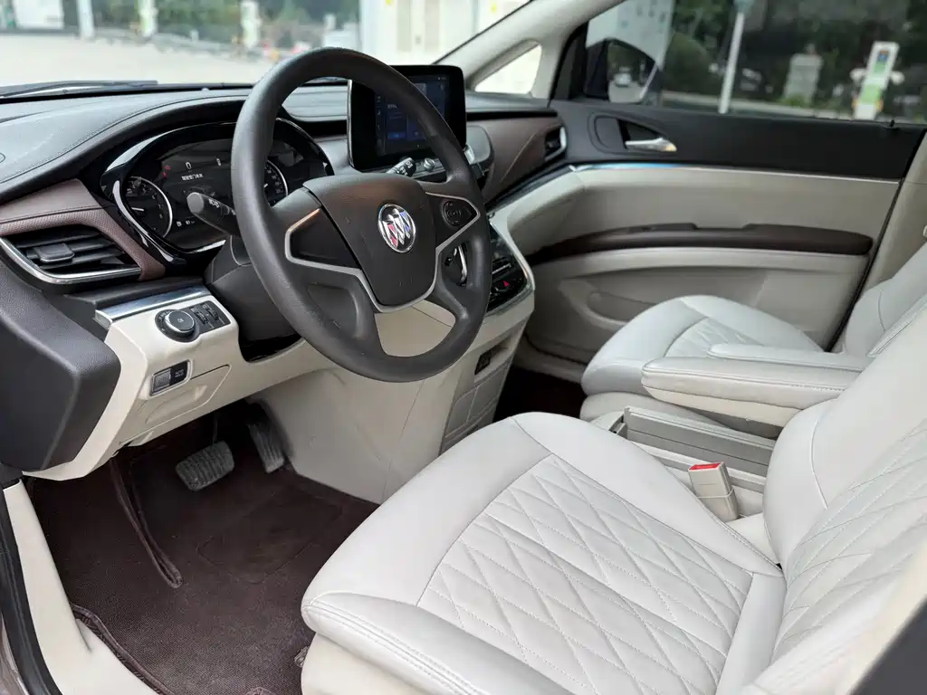 Buick GL8 2024