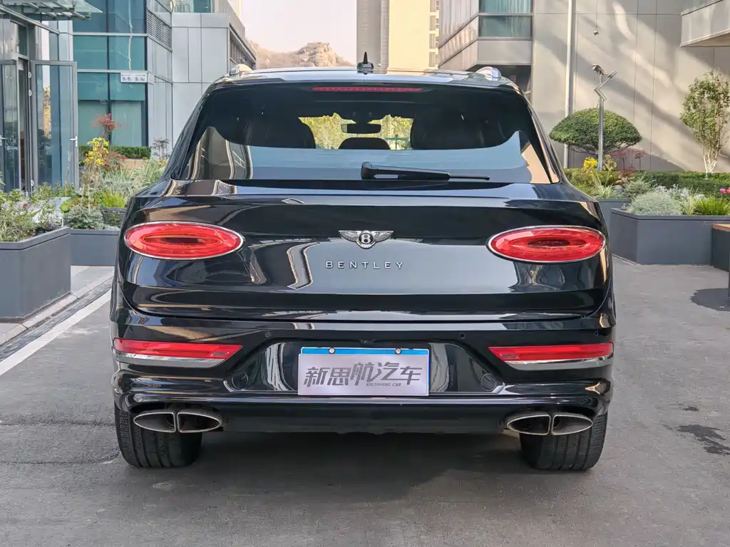 Bentley Bentayga 2021