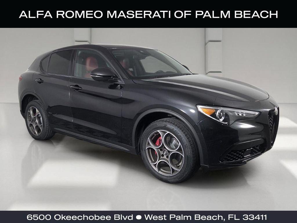 Alfa Romeo Stelvio 2023