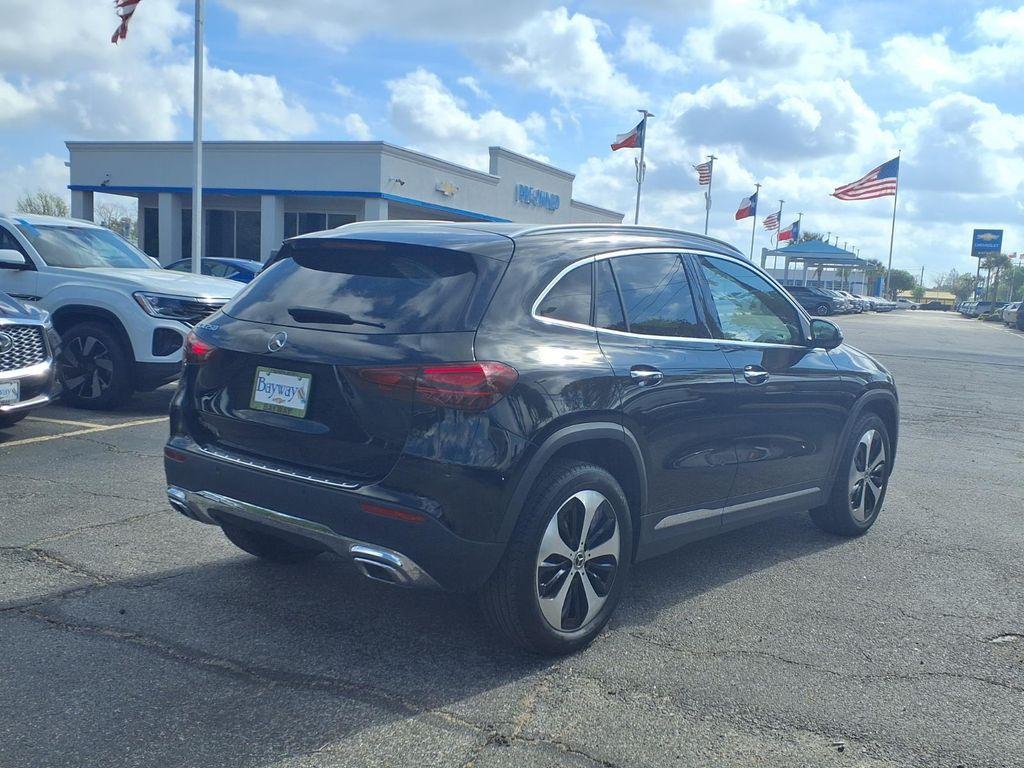 Mercedes-Benz GLA 250 2025